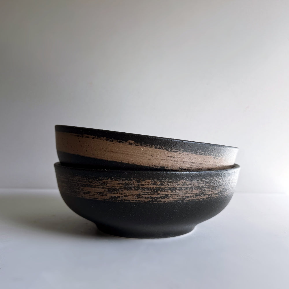 Japanese noodle bowl with hakeme blush design. Mino ware, made in Japan. Available at Toka Ceramics.