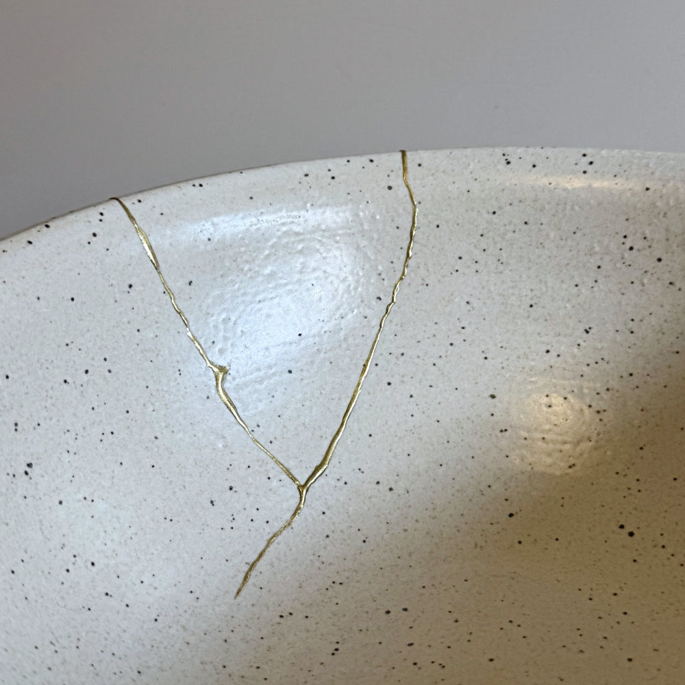 Kintsugi repaired Shigaraki ware. Deep bowl, authentic piece made in Japan. Available at Toka Ceramics.