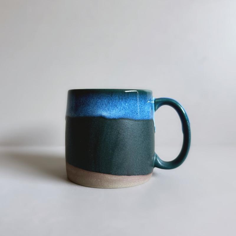 Handcrafted Japanese large mug in dark green colour with a large handle. Made in Gifu prefecture, Japan.