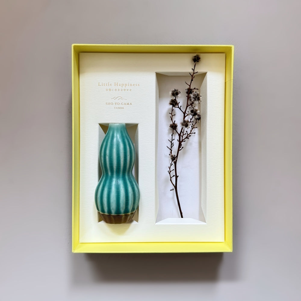 Small Vase & Dried Flower Posy Gift Set. Handmade in Japan. Tamba ware. Available at Toka Ceramics.