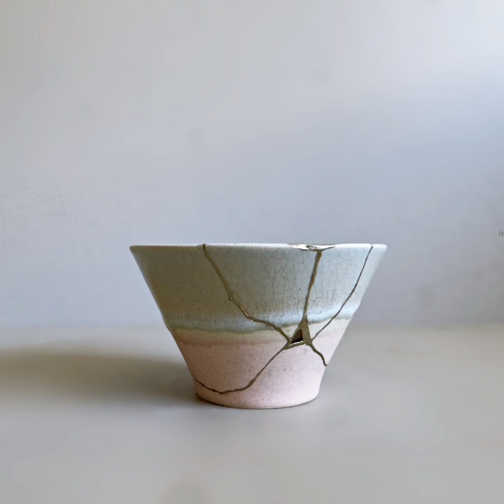 Yobitsugi - Soribachi Pastel Blue & Pink (M) no.2