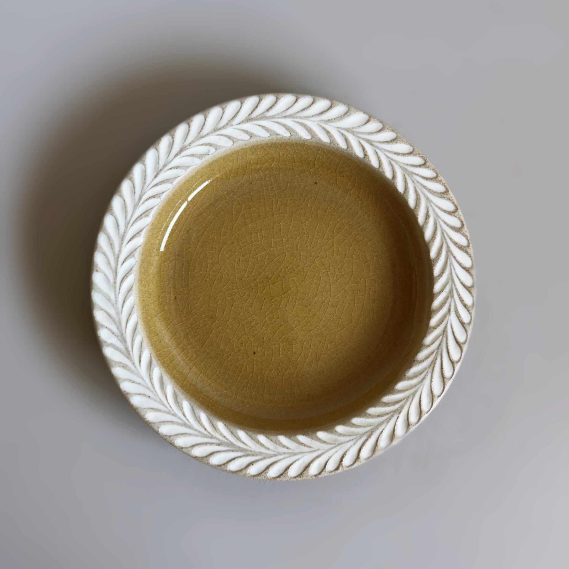 Laurel Large Plate - Mustard