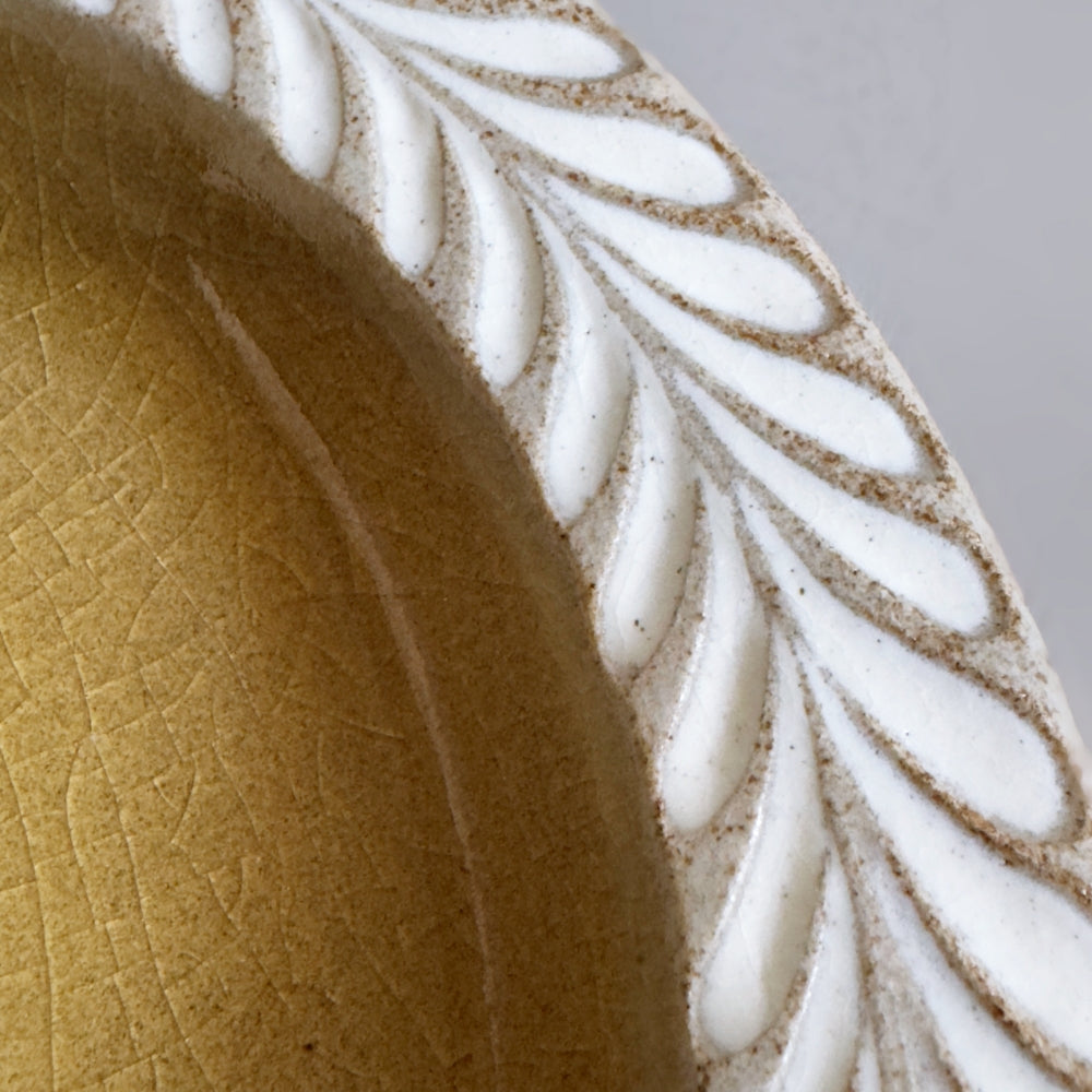 Laurel Large Plate - Mustard