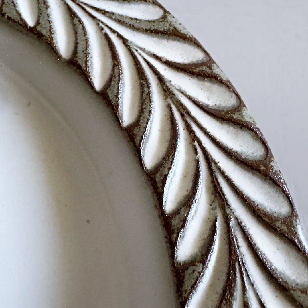 Laurel Large Plate - White