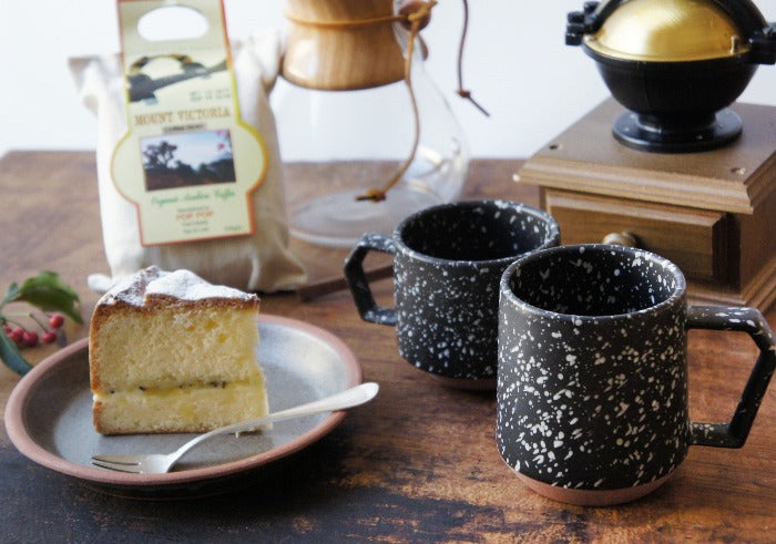 Chips Large Mug Black Splash. Made in Japan. Available at Toka Ceramics.